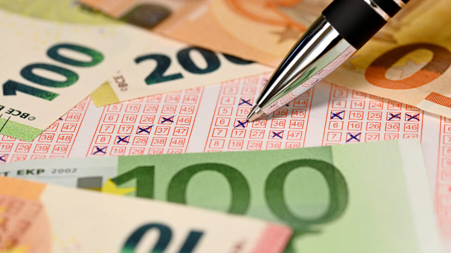 Österreicher gewinnt beim Lotto 300.000 € ohne richtige Zahl